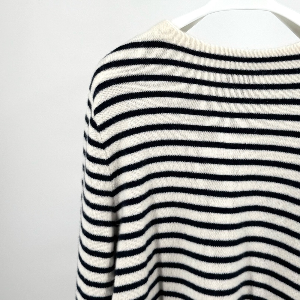 J. Crew Men’s Midweight Cashmere Boatneck Sweater Cream Navy Striped Size L - Picture 8 of 11
